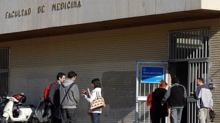 Apenas un tercio de los admitidos en Medicina son aragoneses