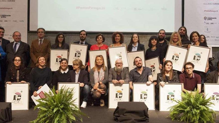 Foto de familia de los premiados en el recinto de Expourense. // Brais Lorenzo