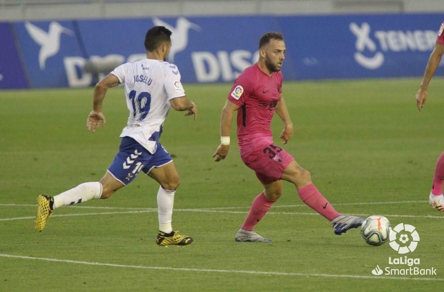 Partido del Tenerife y el Málaga CF de la Liga SmartBank.