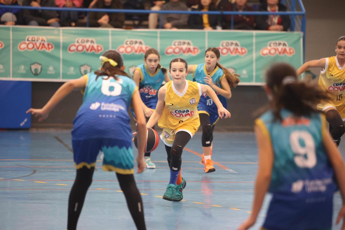 Uno de los partidos disputados durante la Copa COVAP.