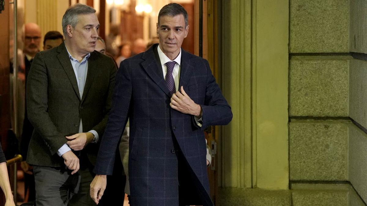 Madrid. 20.11.2025. Pedro Sánchez, presidente del Gobierno, sale del Congreso de los Diputados.