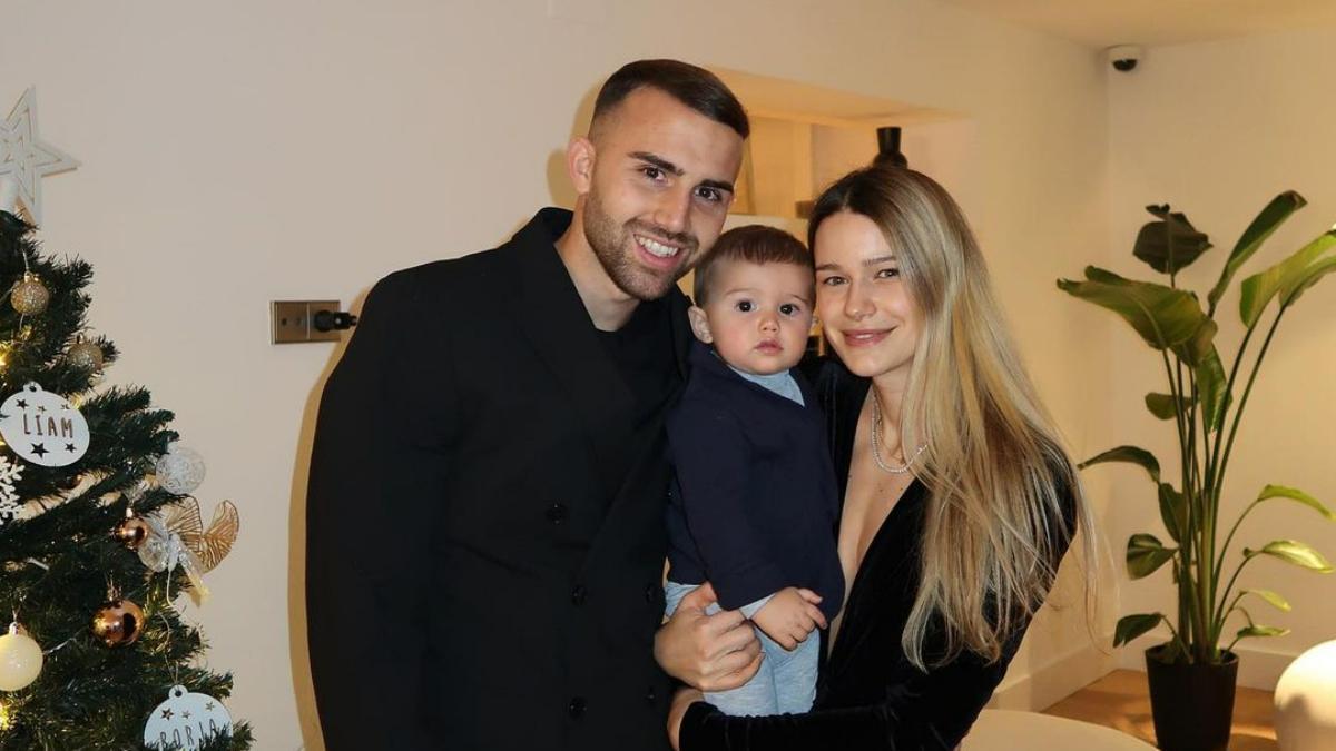 Broja Mayoral, junto a su pareja, Flavia Natalini y su hijo Liam