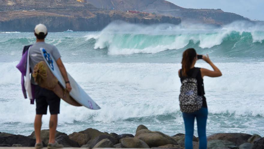 Alerta en Canarias por fuertes lluvias de hasta 80 litros en doce horas