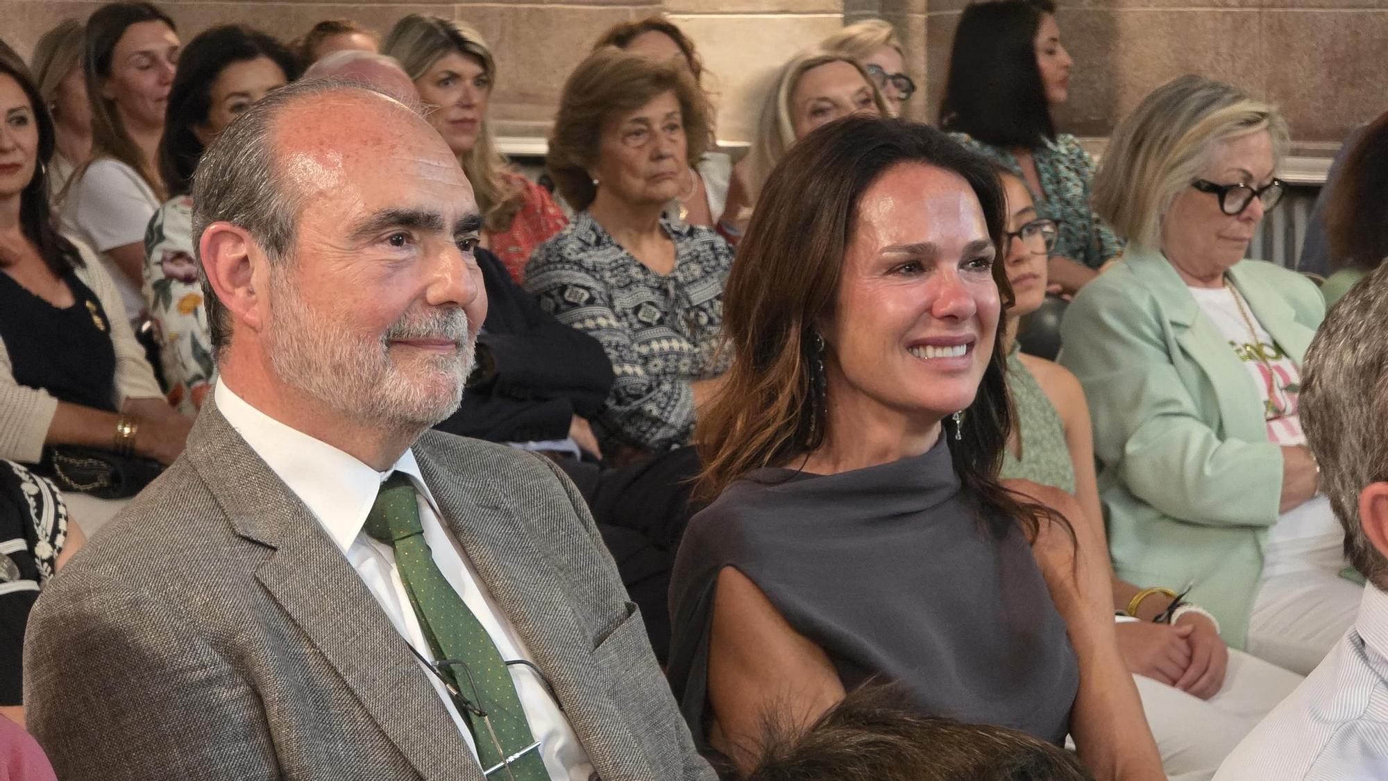 Así ha sido el Besamanos de las falleras mayores y cortes de honor 2025