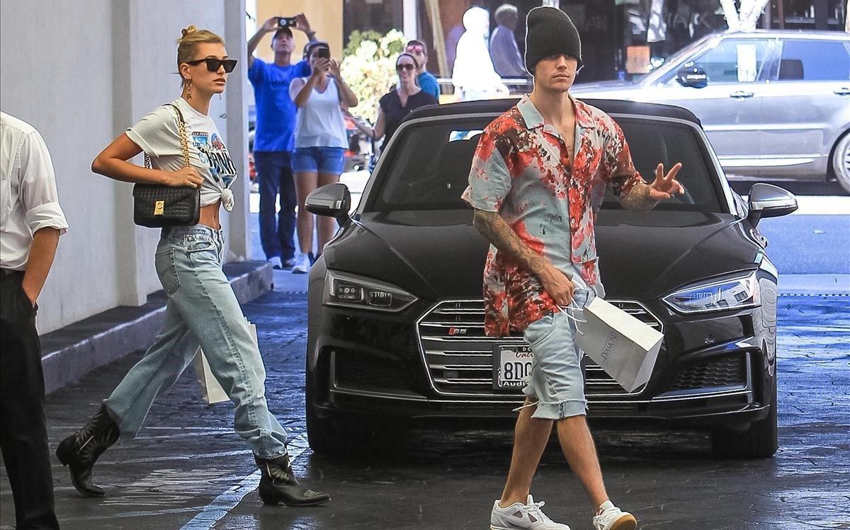 lmmarco49623601 los angeles  ca   august 29  justin bieber and hailey baldwi190903143317