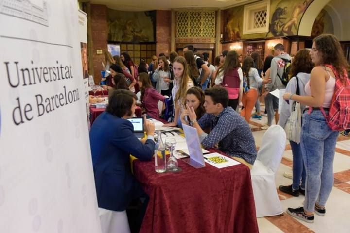 Sal??n de Orientaci??n Universitaria, Unitour, dirigido a alumnos de Bachillerato, padres y educadores