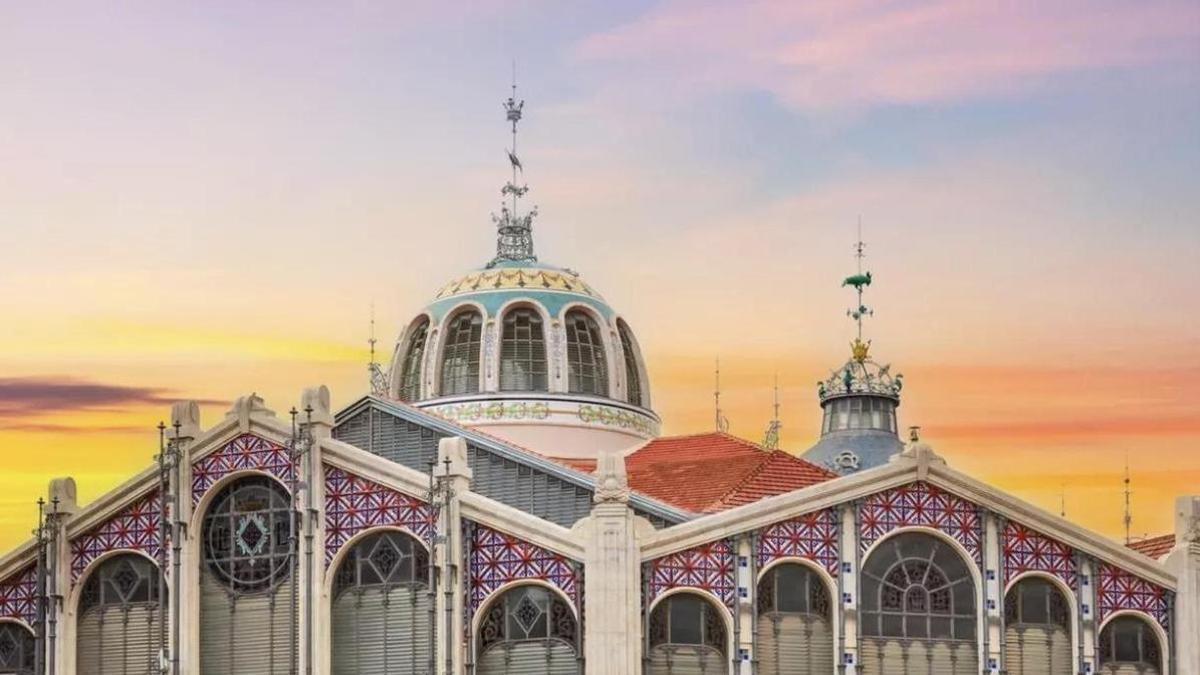 El mercado más bonito del Mediterráneo se llama "la catedral modernista de la gastronomía": es una joya repleta de cúpulas que está declarada Bien de Interés Cultural