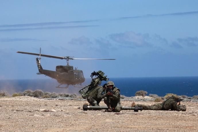 Maniobras militares en La Isleta