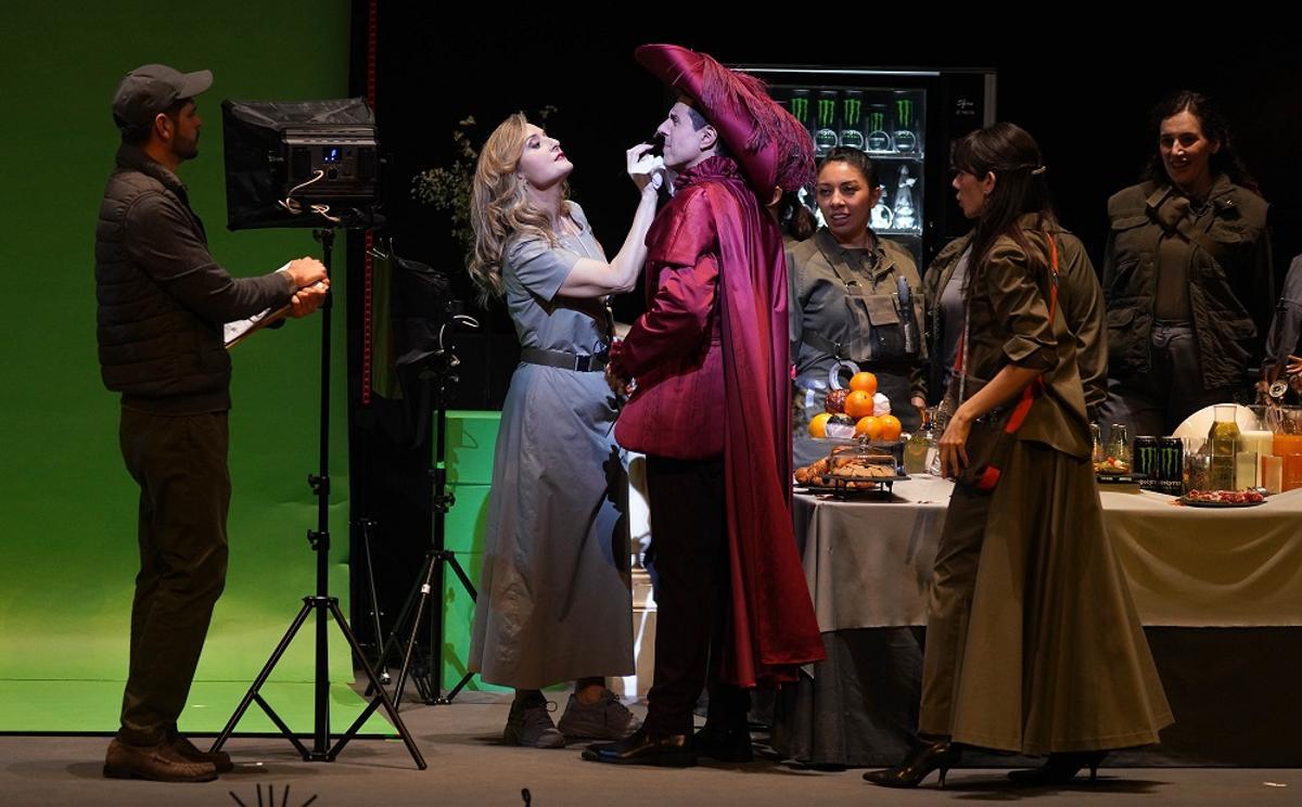 Escena de 'Tenoriio', compuesta por Tomás Marco y estrenada este lunes en el Teatro Real de Madrid.