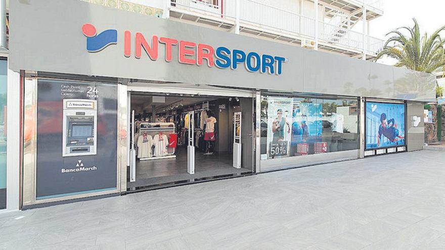 Tienda Intersport Playa del Inglés en Avenida de Italia, 9.