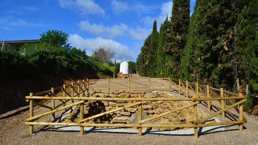 El Ayuntamiento de Fuente Palmera recupera y peatonaliza el camino del Cerro de la Poza