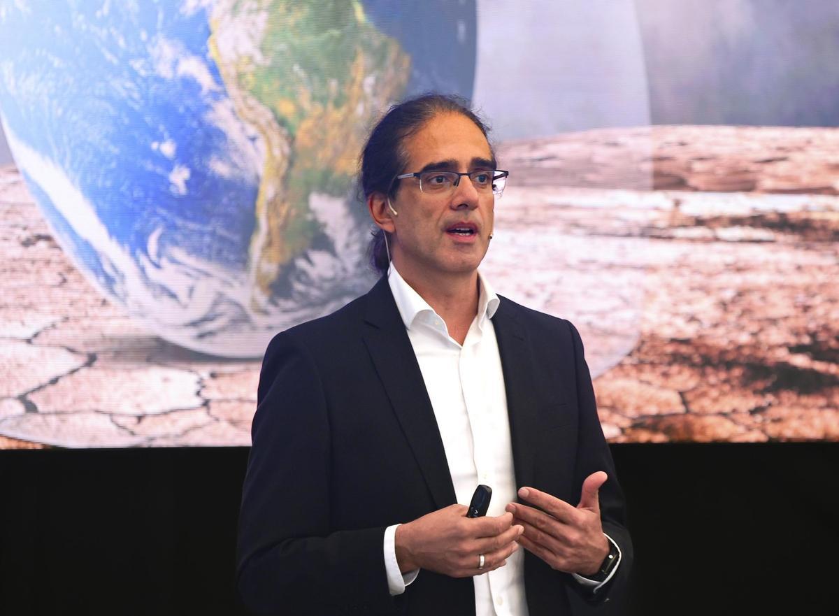 Leonard Pera, en su intervención