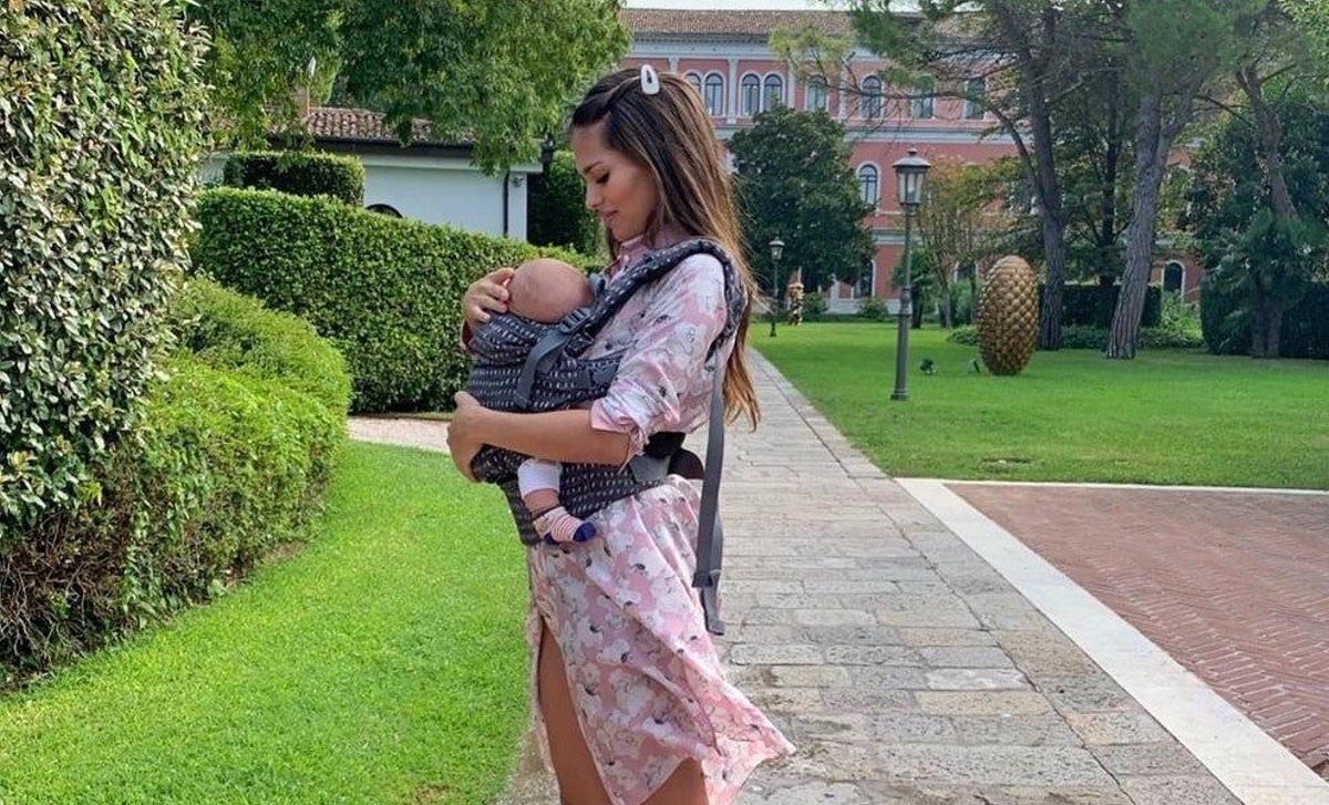 Theo, hijo de Sara Sálamo e Isco Alarcón