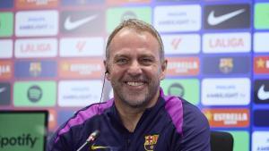 Un Flick sonriente en la rueda de prensa