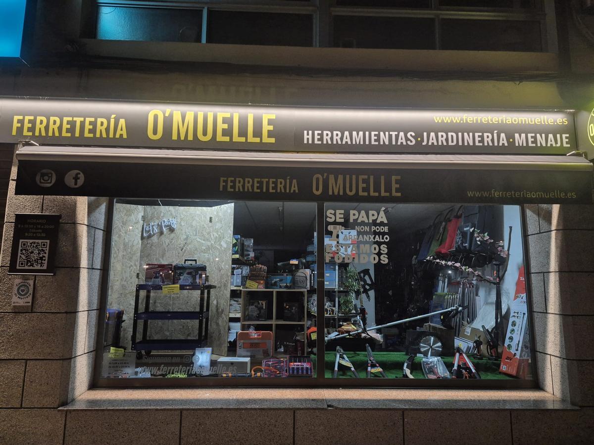 Fachada de Ferretería o Muelle