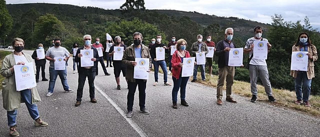 Los representantes nacionalistas, en el Castrove.   | // CEDIDA