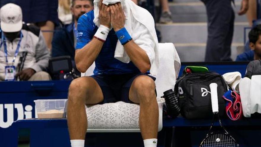 Djokovic abandona por lesión ante Wawrinka