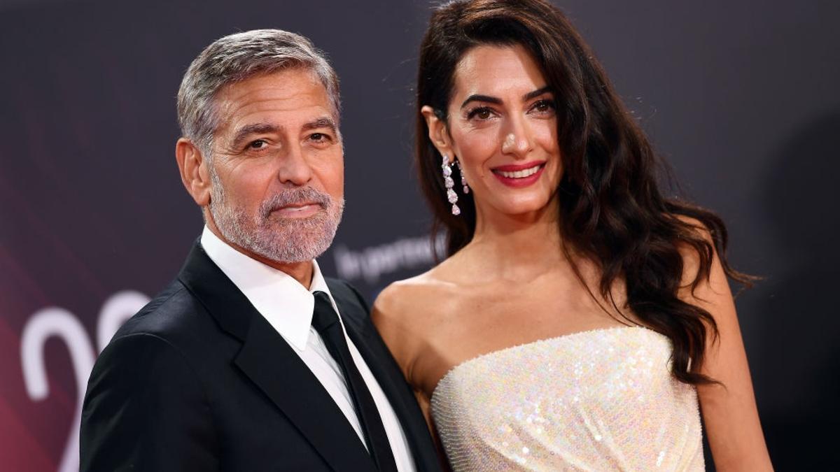 George Clooney y Amal Clooney, en el estreno de 'The Tender Bar'