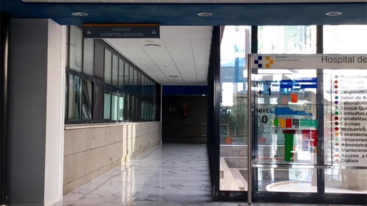 Entrada del Hospital Nuestra Señora de los Reyes
