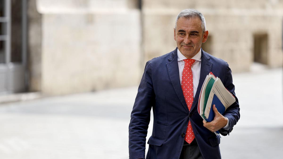 El portavoz del Consell, Miguel Barrachina, tras el pleno del Consell de este viernes.