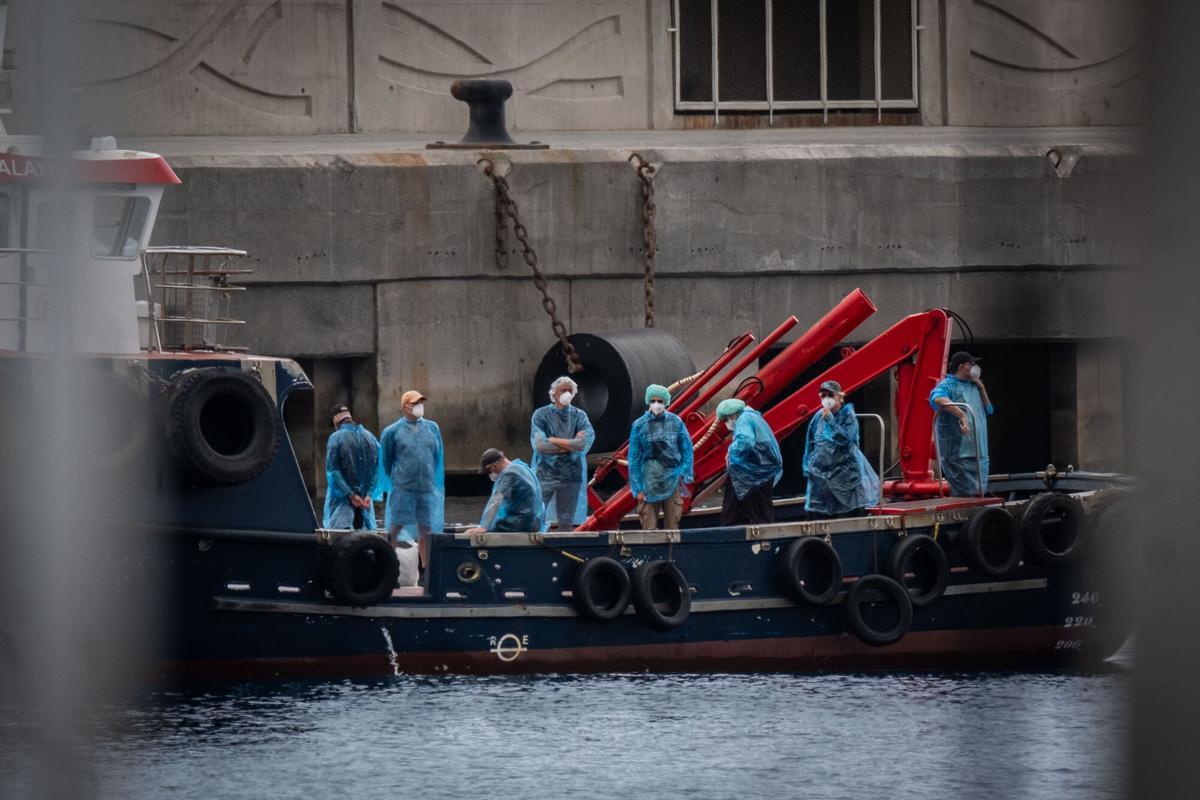 Las mejores imágenes del desembarco del MV Hondius en el Puerto de Granadilla