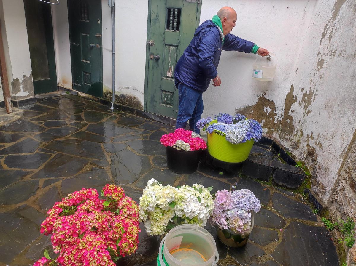 En imágenes: Castropol se llena de flores para el Corpus