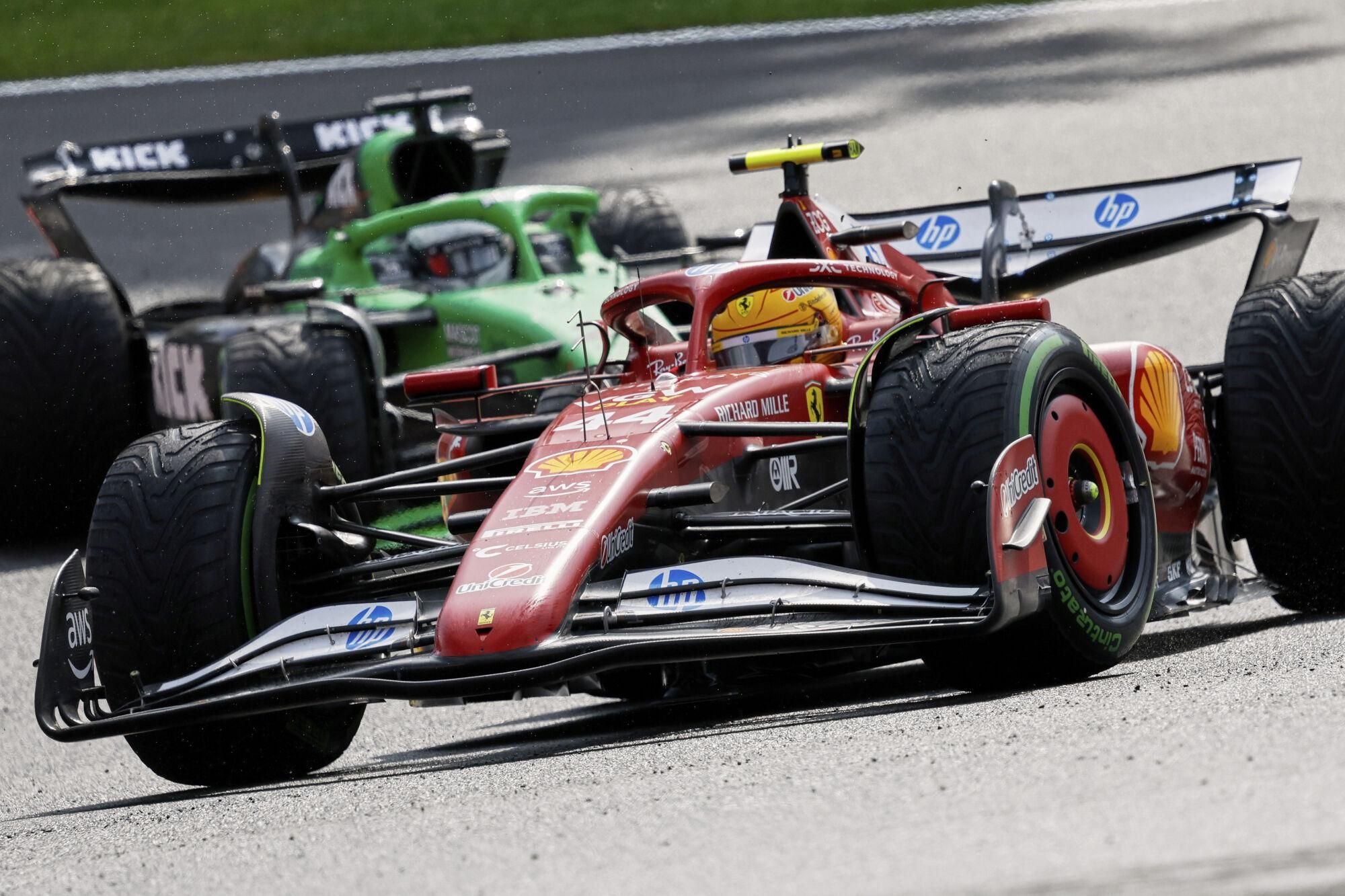 Ferrari driver Lewis Hamilton of Britain steers his car during the Formula One Grand Prix at the Spa-Francorchamps racetrack in Spa, Belgium, Sunday, July 27, 2025. (AP Photo/Geert Vanden Wijngaert) Associated Press / LaPresse Only italy and spain. EDITORIAL USE ONLY/ONLY ITALY AND SPAIN