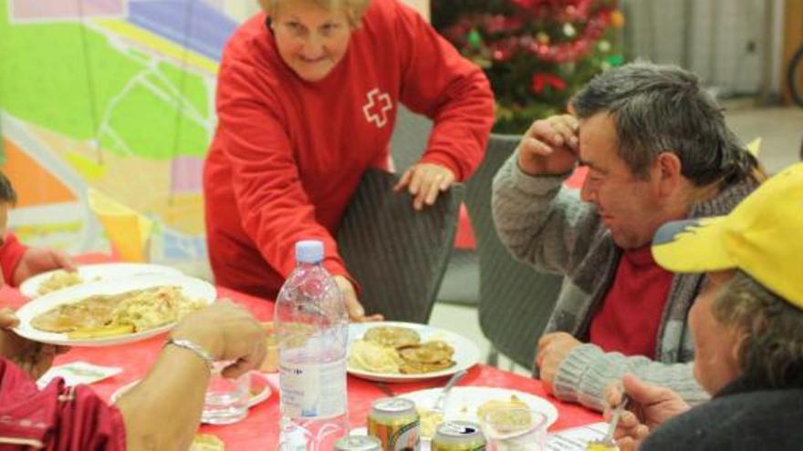 Cena de Nochebuena para 136 personas sin hogar