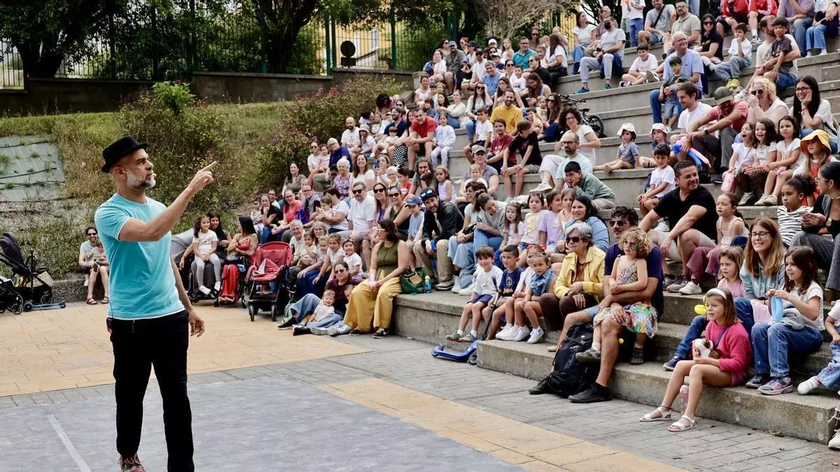 Carolina Darias celebra el Día Mundial del Circo en el parque Juan Pablo II con una gran jornada de cultura familiar en Las Palmas de Gran Canaria
