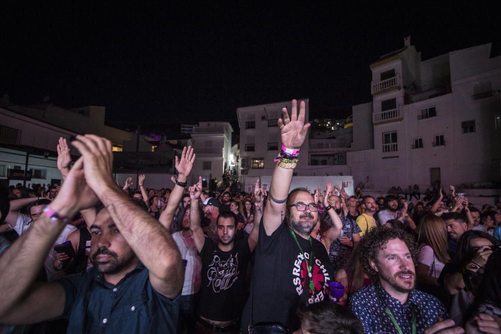 Viernes | Triángulo de Amor Bizarro