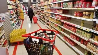 Lidl, Dia y Consum ganan terreno entre los supermercados favoritos en España, aunque Mercadona mantiene el liderazgo