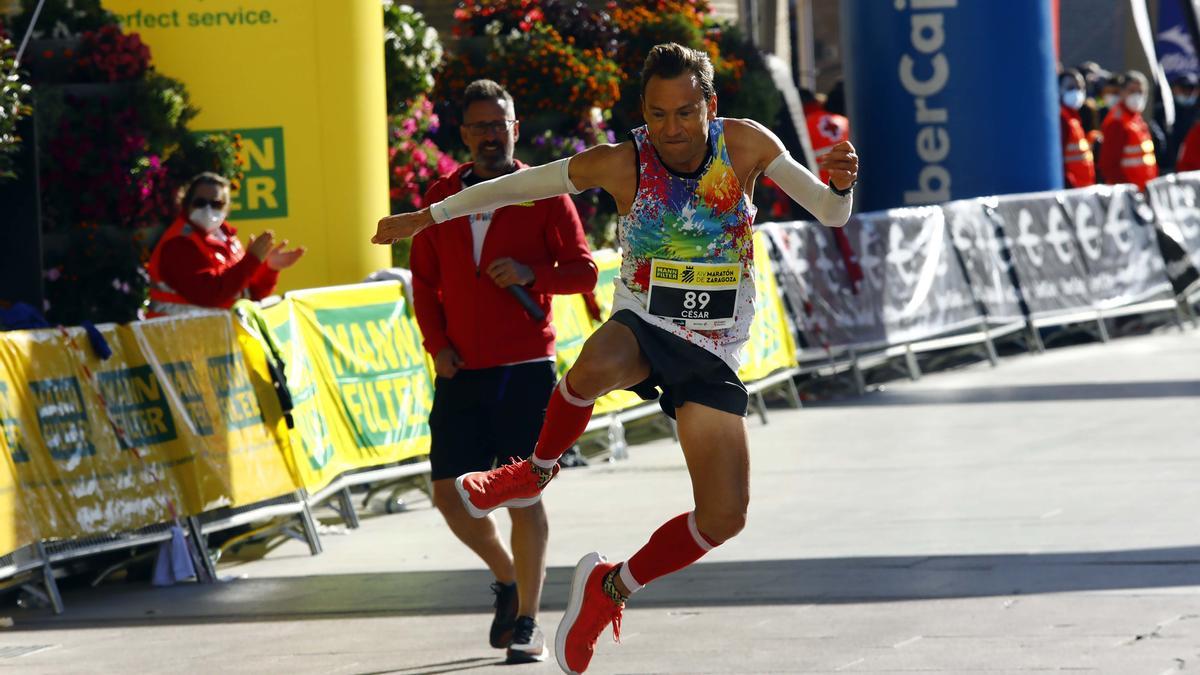 FOTOGALERÍA | Éxito rotundo en el regreso del Maratón de Zaragoza