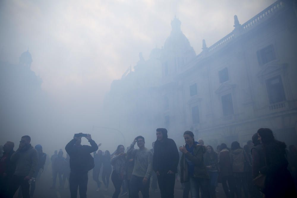 Búscate en la mascletà del 15 de marzo