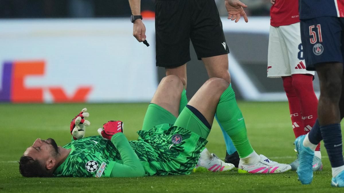Gianluigi Donnarumma, sosteniendo a su equipo en los primeros minutos