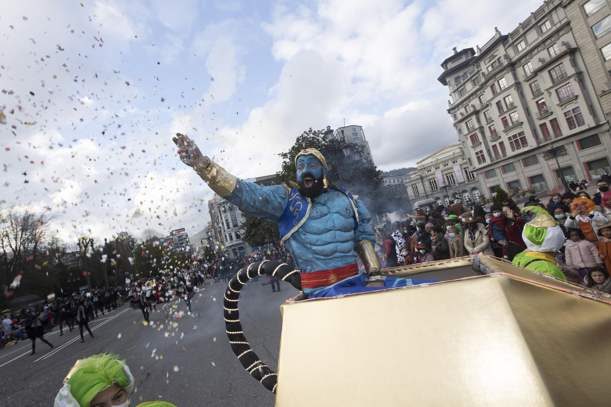 Galería de fotos: Así fue el gran desfile del carnaval en Oviedo