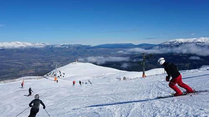 Uns 25.000 esquiadors passen per la Masella, i Núria obre l&#039;1 de desembre