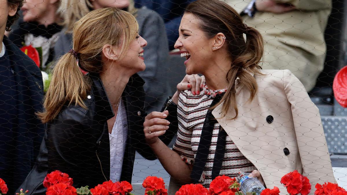 Paula Echevarría y Marta Hazas compartiendo confidencias en el Mutua Madrid Open