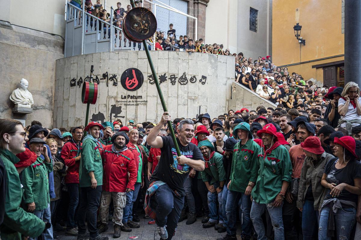 El Passacarrers de Patum d'aquest dimecres al vespre, en imatges