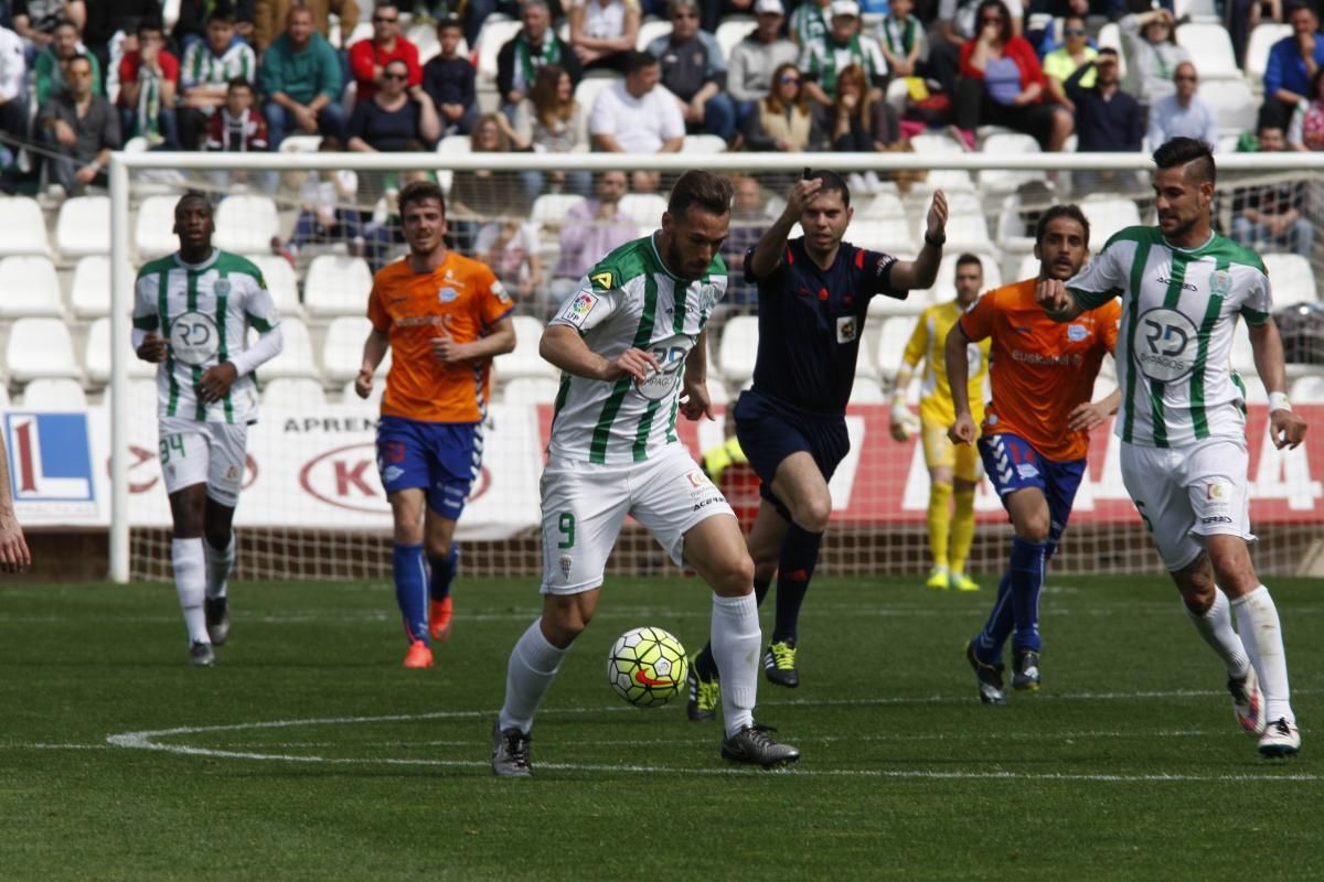 Córdoba - Alavés, en imágenes