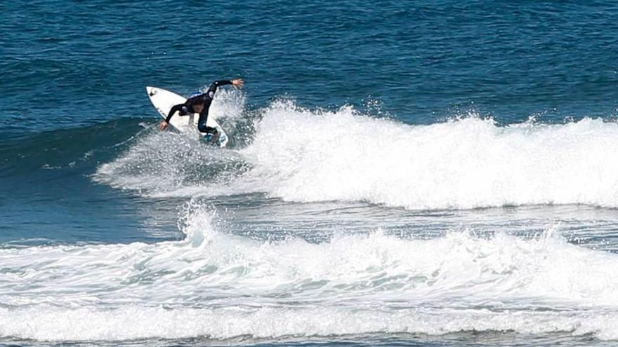 Un participante, en un momento de la prueba, ayer en Salinas.