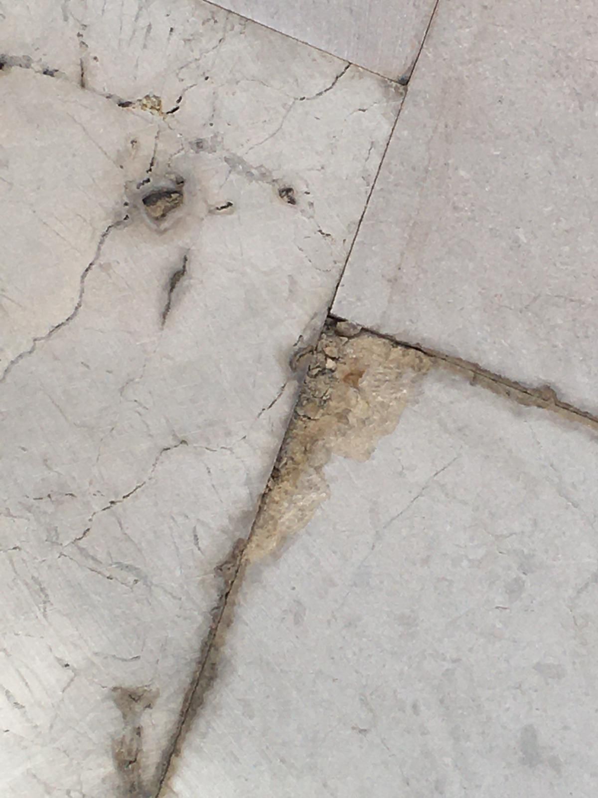 El lamentable acabado del pavimento de la Avenida de la Constitución en Alicante