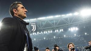 Ernesto Valverde disfrutó desde el banquillo del ambiente del Juventus Stadium