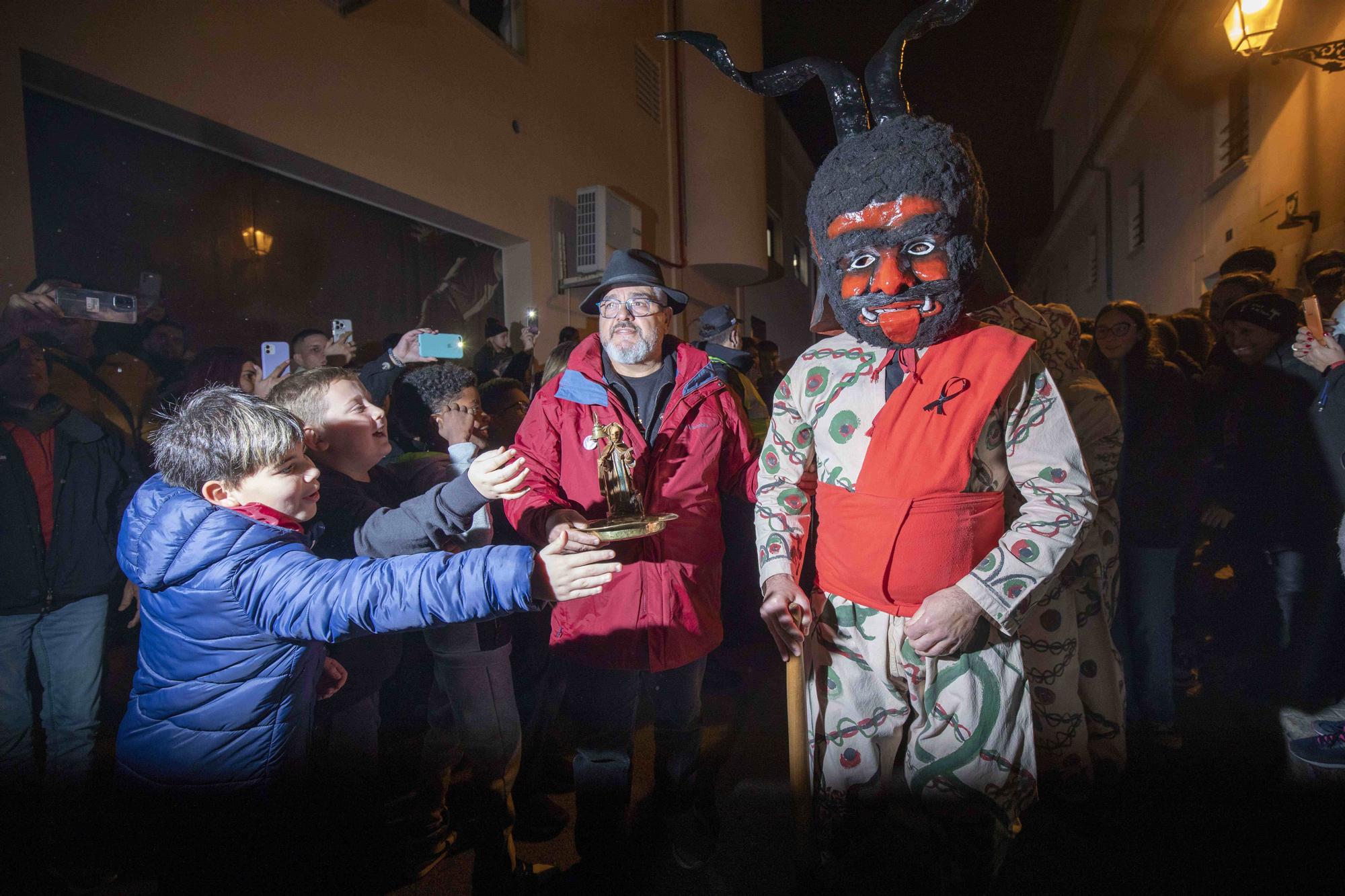 Es geht los: Sant Antoni läuft sich auf Mallorca warm