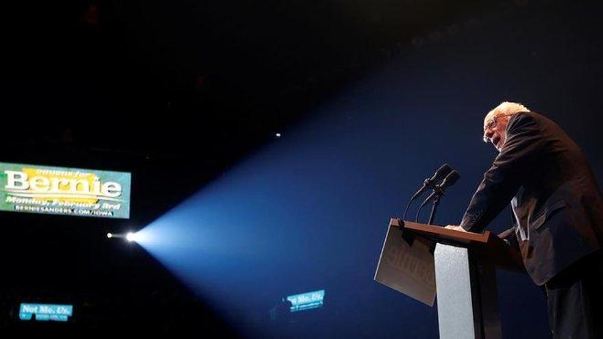 Sanders gana en New Hampshire y Klobuchar se inserta en la pelea