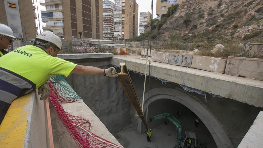 La parada de Isleta se cerrará el 3 de septiembre para enlazar la vía del TRAM con el túnel de Serra Grossa