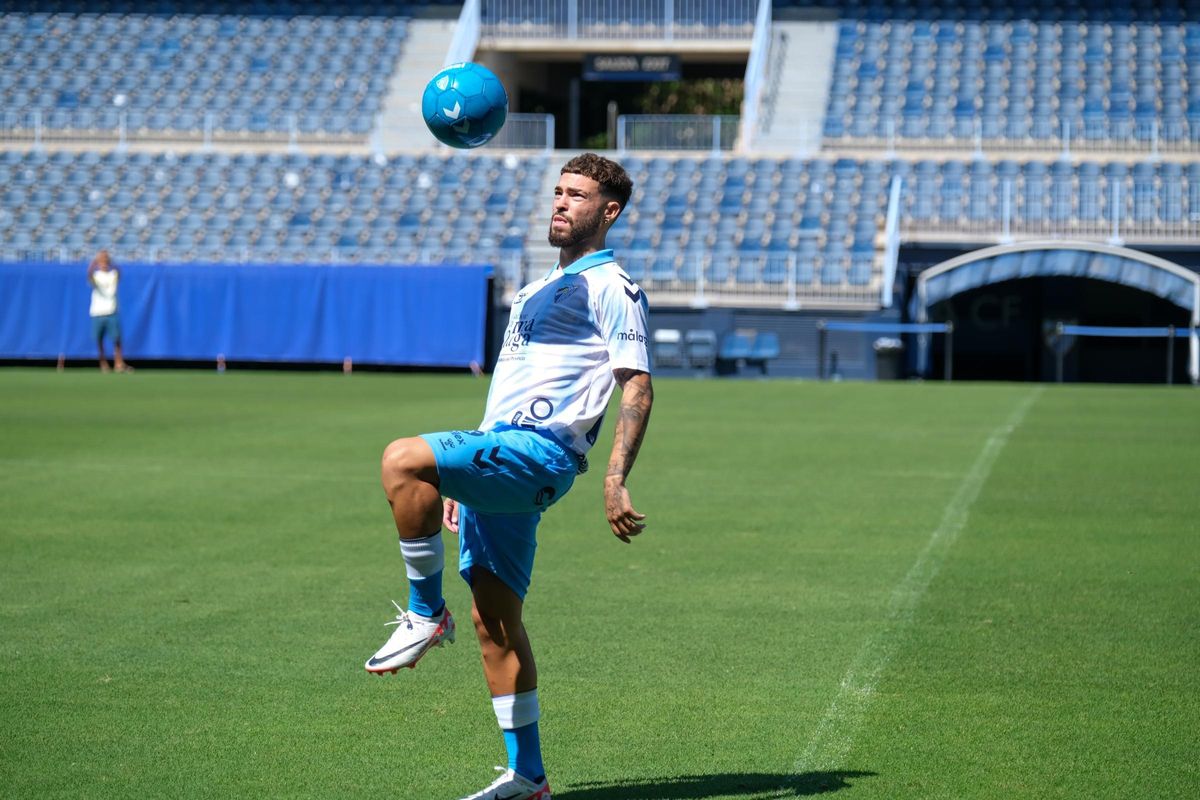 Dani Sánchez, presentado en La Rosaleda.