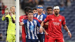 Resumen, goles y highlights del Porto 0-1 Lyon del play off de la Europa League