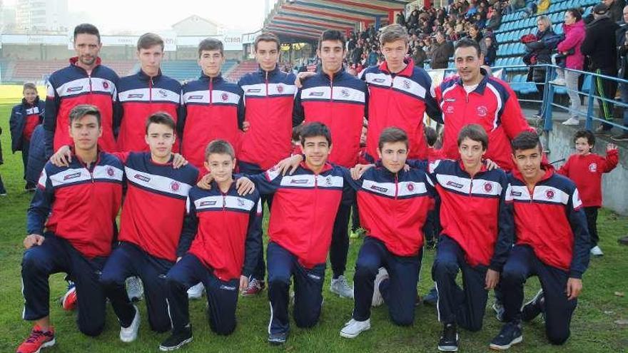 Componentes del equipo cadete de la UD Ourense. // Yedra Seara