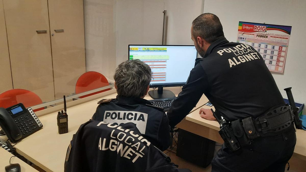 Agentes de la Policía Local de Alginet.