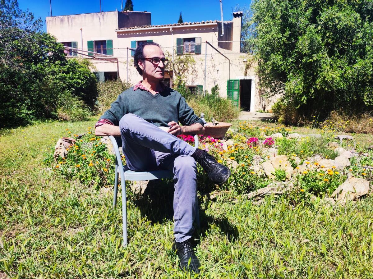 El músico Francisco Albéniz, en su casa de Lloret de Vistalegre